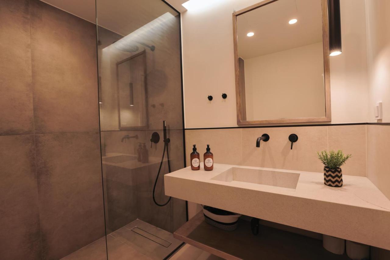 La Mer Bleue Beachfront Boutique Apartments Vrachati Luaran gambar