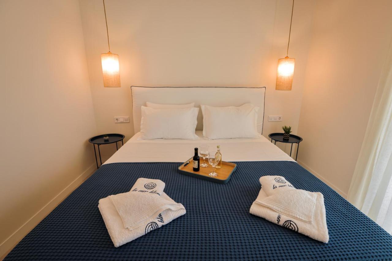 La Mer Bleue Beachfront Boutique Apartments Vrachati Luaran gambar