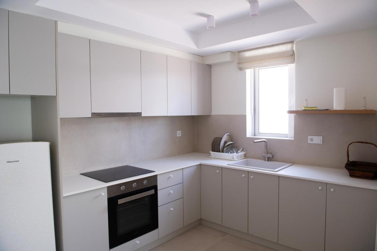 La Mer Bleue Beachfront Boutique Apartments Vrachati Luaran gambar